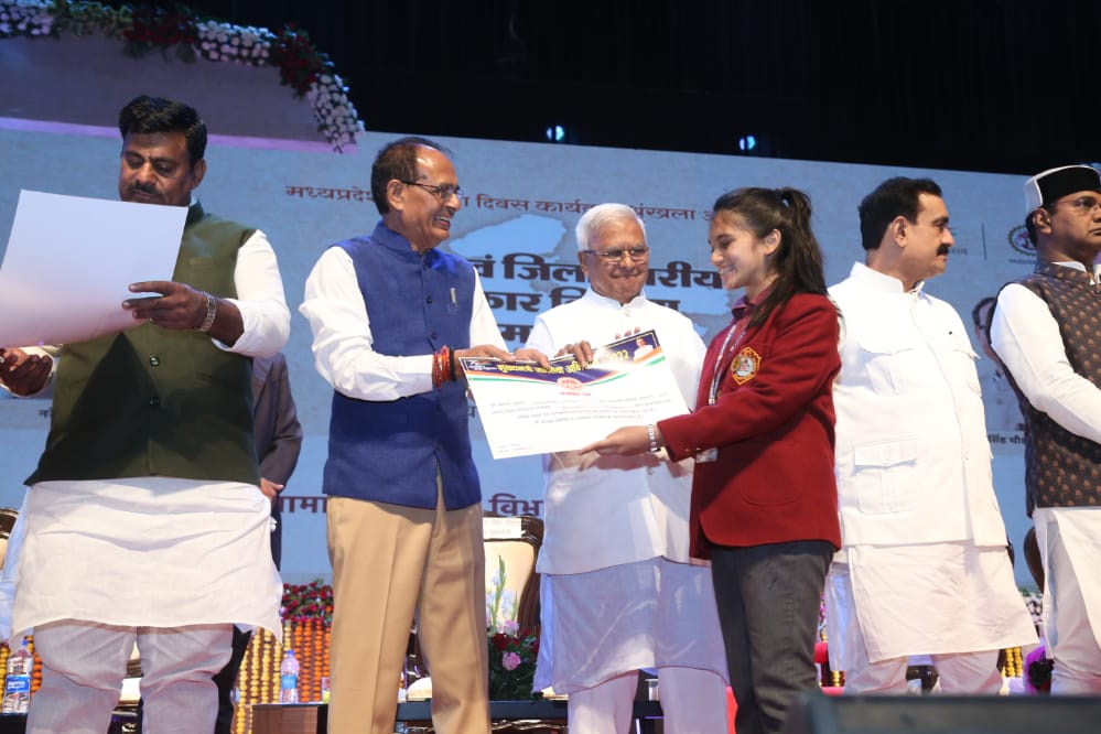 Advika Nayak Won First Prize@Van Vihar Bhopal on MP Sthapana Diwas