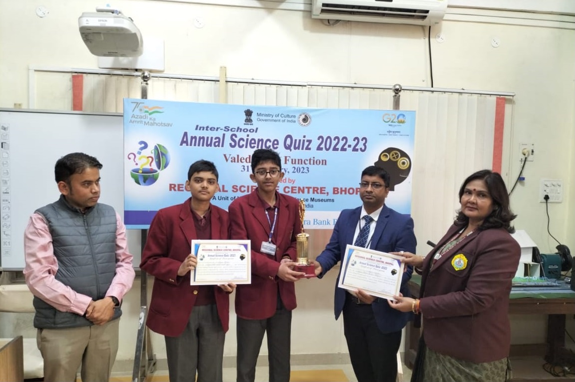 Yuval Aakarsh  Verma(IX D) and Sagar Nigam(X B) secured the runners up position in Annual Science Quiz 2022-23@Regional Science Centre